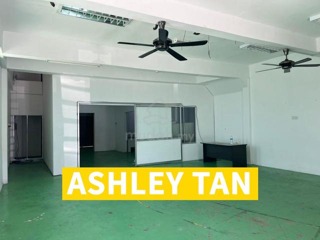 HOT 1.5sty Semi-D Factory Warehouse Diamond Valley Batu Maung For Rent 3