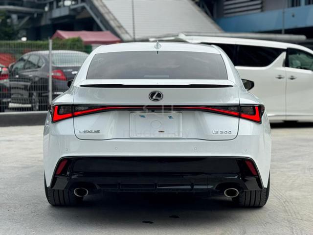 2022 Lexus IS300 2.0 F-SPORT ORANGE CALIPER - 5