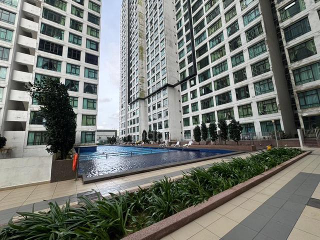 D'Summit Residences 1