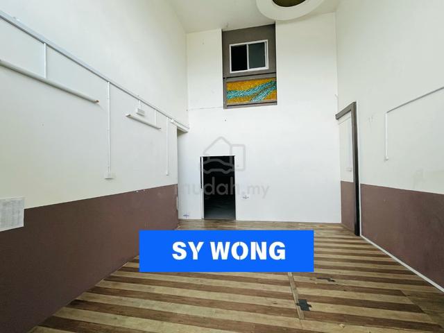 【Facing main road】 3 storey shoplot @ Kampung Baru near Kota Permai 1
