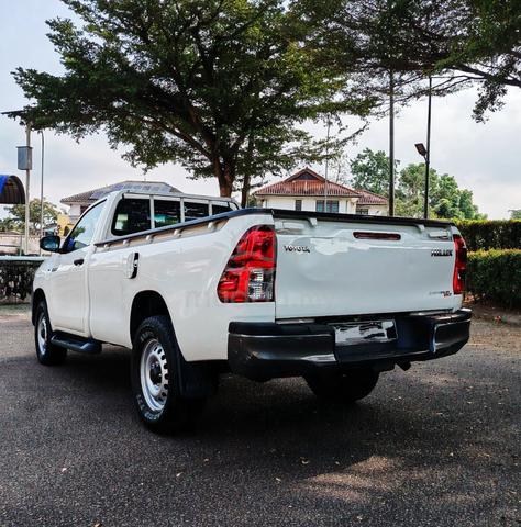 2022 Toyota HILUX 2.4 SINGLE CAB (M) - 4