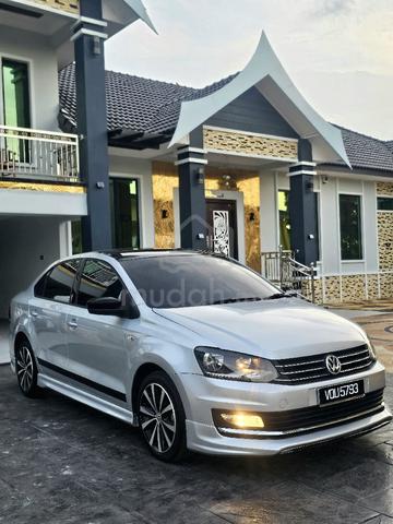 2017 Volkswagen VENTO 1.2 TSI HIGHLINE (A) - 2