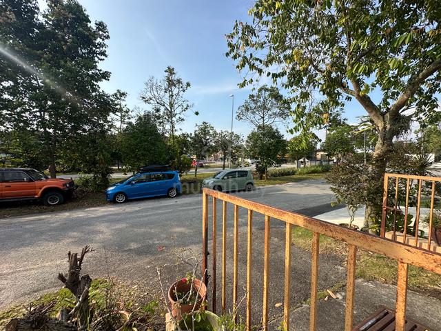 Facing Open, Dekat Surau, Dekat Surau Fasa 2 Rumah Teres Gugusan Alam 1