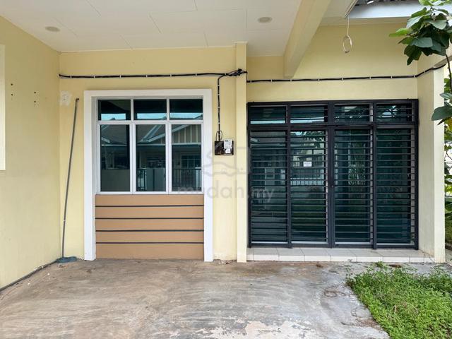 Rumah Teres Setingkat Taman Perda Indah End Lot untuk disewa 1