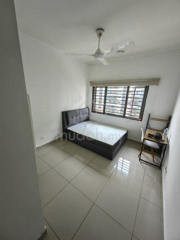 Master Room for Rent – RESIDENSI ZAMRUD, KAJANG 2 1