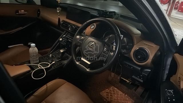 2022 Lexus IS300 2.0 F-SPORT (A) - 4