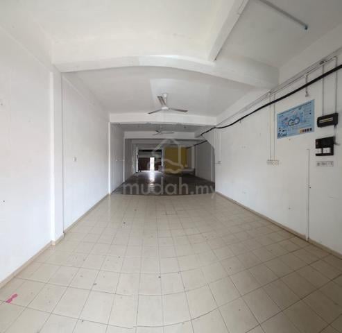 Banting Ground floor Shop for rent, near Econsave Banting & Hospital 1