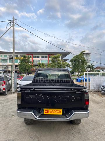 2003 Toyota HILUX 2.5 SR TURBO (A) - 4