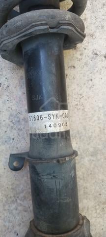 Honda Elysion RR1 front absorber  - photo 2 of 5