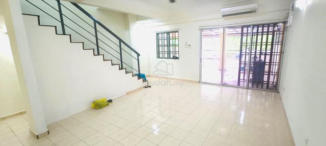 2-storey Terraced House Kemuning Greenville Partially Furnished House 1
