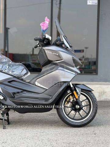 WMOTO CYCLONE RT2S RT2 RT3S (promo scooter) - photo 12 of 45