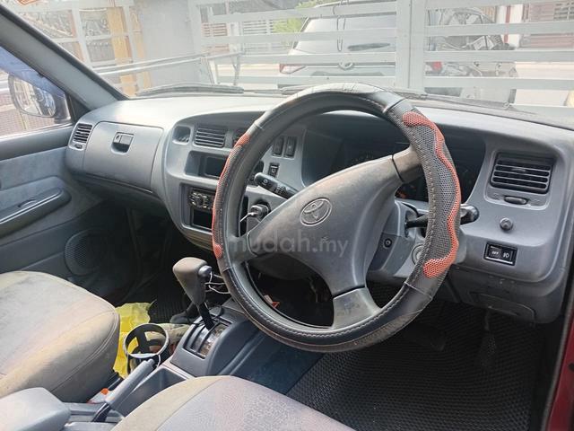 2002 Toyota UNSER 1.8 GLI FACELIFT (A) - 5