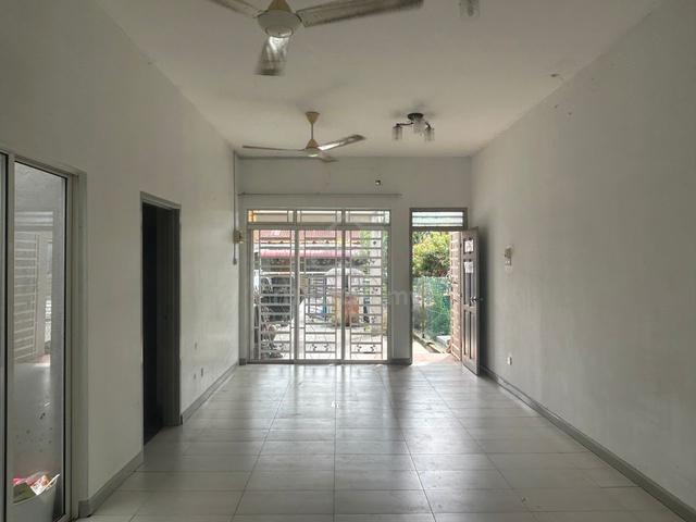 Perumahan  Fasa 1, Puncak Iskandar 2