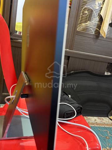 Carousel Image