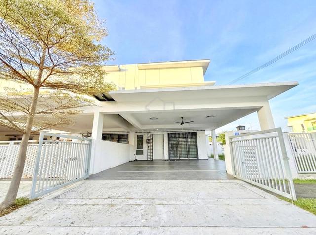 CORNER & GATED GUARDED 2 Storey Terrace Suriaman 3 Bandar Sri Sendayan 1