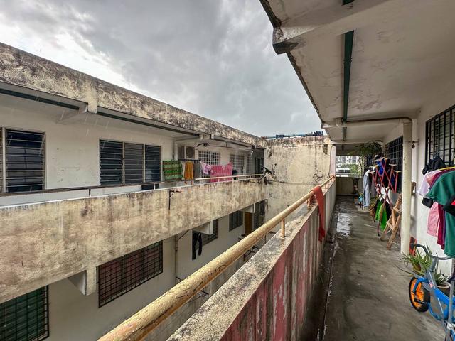 Pangsapuri Aman 5