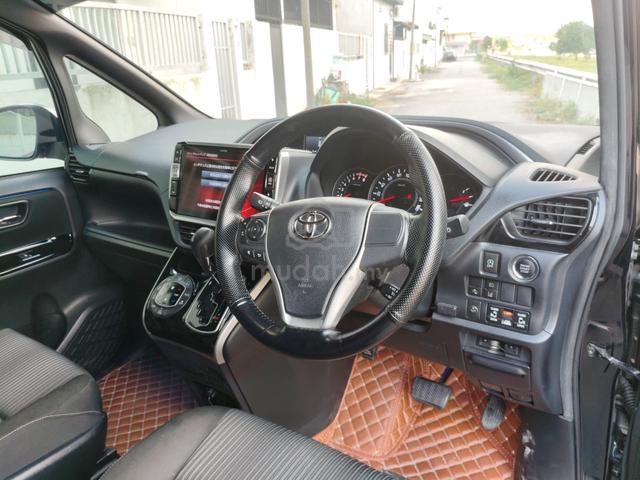 2018 Toyota VOXY 2.0 ZS KIRAMEKI (A) - 4