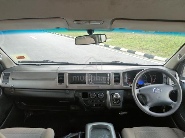 2015 CAM Placer-X A4 (M) 2.5  Windows Van Diesel - 4