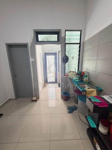 Double storey for rent, pasir gudang 1