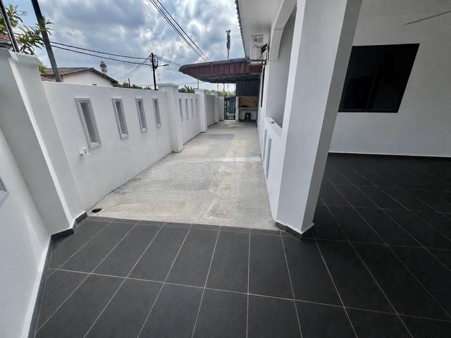 Skudai fully Renovated DSTH corner only 539k 1