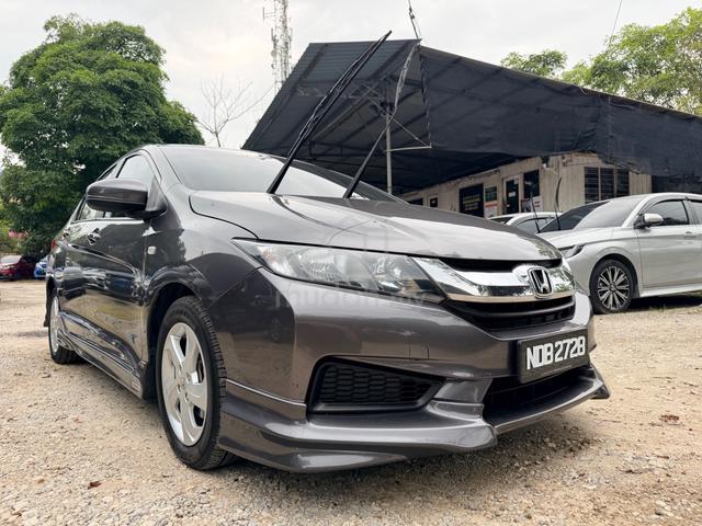 Honda CITY 1.5 Facelift GM6 (A)-15 - 1