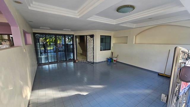 FACING EMPTY LAND Freehold - Double Storey Taman Cheng Perdana Melaka 2