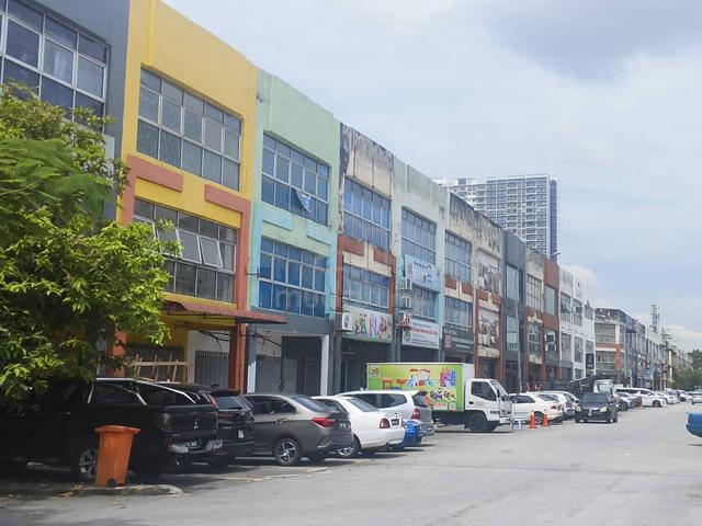 Shop lot for Sale, 1650 sq.ft, Puchong, Selangor | Mudah.my