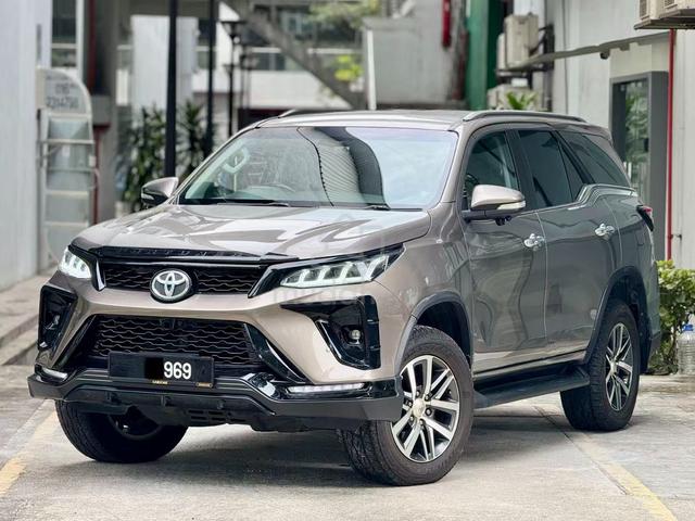 Toyota FORTUNER 2.7 SRZ PETROL 4x4 7seater F/Lift - 3