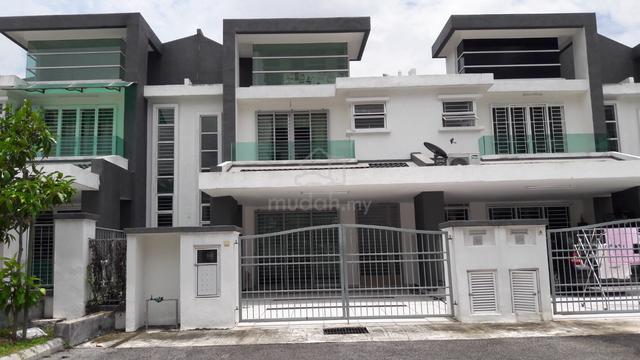 [Below Bank value -10%] 2sty Link hse, Taman Tiara east semenyih 1