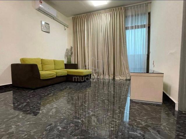 Parc Regency 1