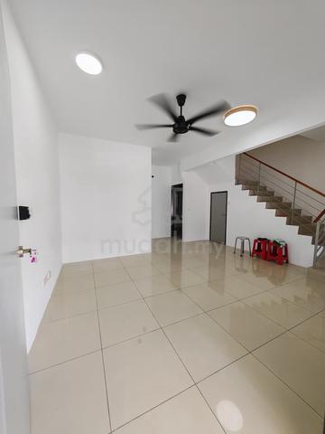 Irama Perdana 2sty House 1