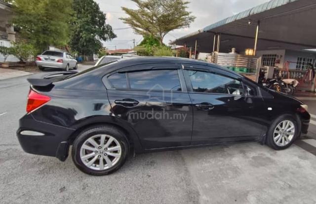 2013 Honda CIVIC 1.8 S (A) - 3