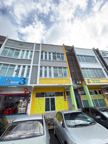 FREEHOLD Three Storey Shoplot Plaza Semabok Melaka Raya Bandar Hilir 1