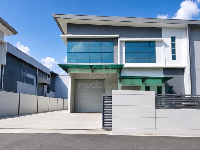Kempas Utama 1.5 Storey Semi-D Factory For Sale 1