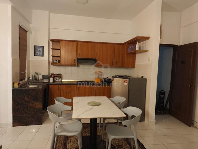 Marina Crescent 1