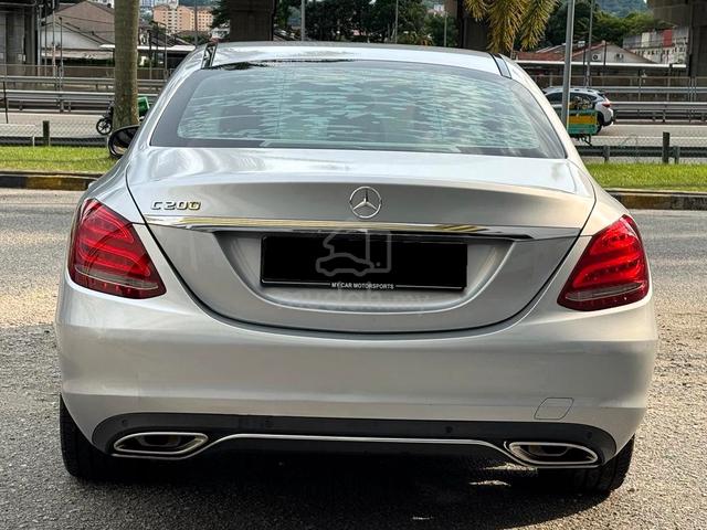 2017 Mercedes Benz C200 AVANTGARDE 9 SPEED W205 - 4