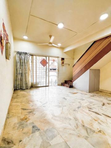 Jalan Belatuk 2 Storey House for Sale! 1