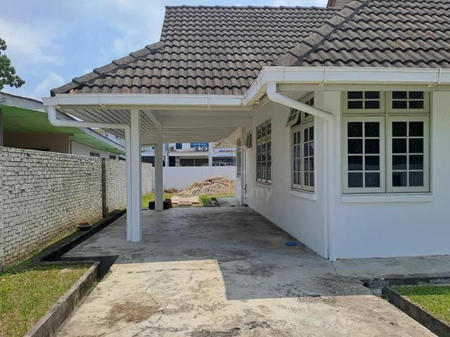 1.5 storey located at Piasau Jaya across Saberkas Miri commercial area 1