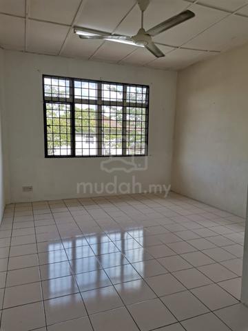 Puncak Perdana Townhouse 1