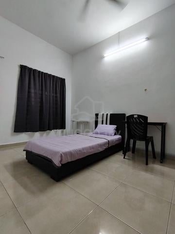 Fully Furnised Room in bandar baru sri klebang near sentramall klebang 1