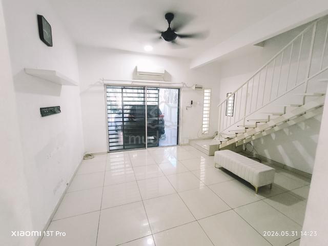 House For Rent  Bandar Springhill (Taman Cempaka Phase E8) 1