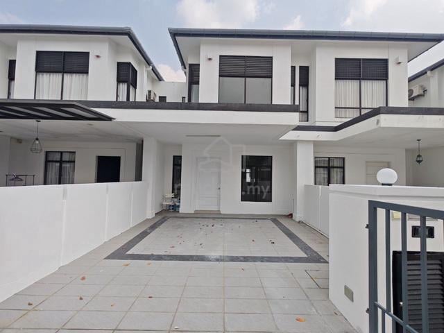 Double Storey Intermediate Terrace Graham Garden Eco Grandeur Type D 1