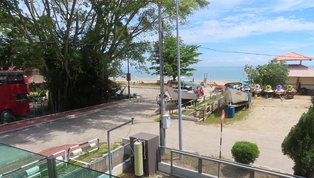 Waterfront Boutique hotel Telok Kemang Beach 1
