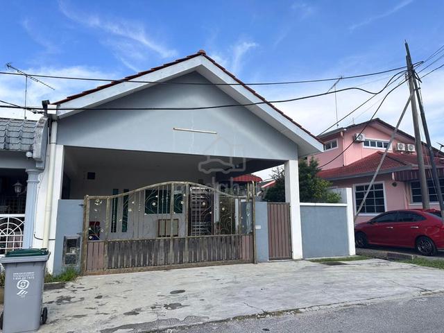 End Lot Single Storey House For Sale 1