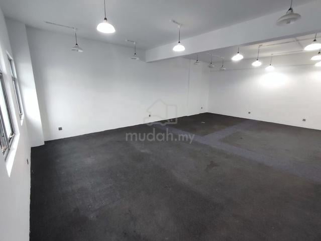 1st floor office for rent @Tmn puncak utama Balakong 1