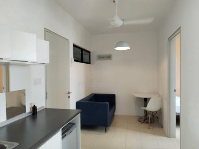 Uni Suites 1