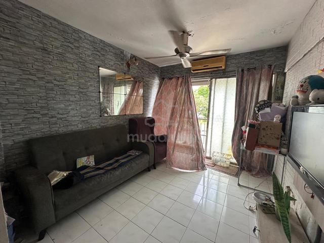 Mawar Apartment (Taman Bunga Raya) 1
