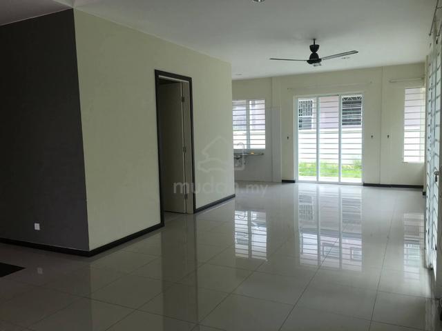 For Sale...Taman Pertama Semi-Detached 1