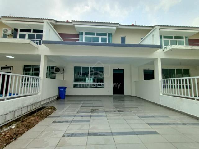 SALE Sri Penawar Double Storey Fully Furnish Full Loan SellBelowValue 1