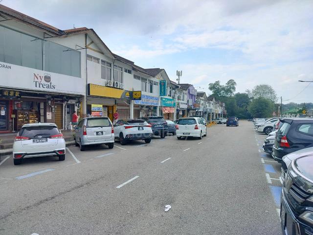 Taman Perling - Shop For Rent 1